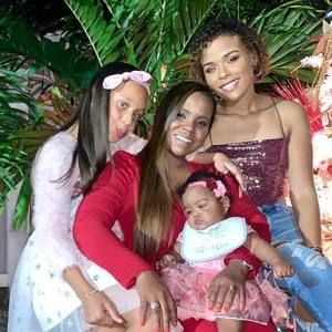 Meet your Posher, Ana lidia